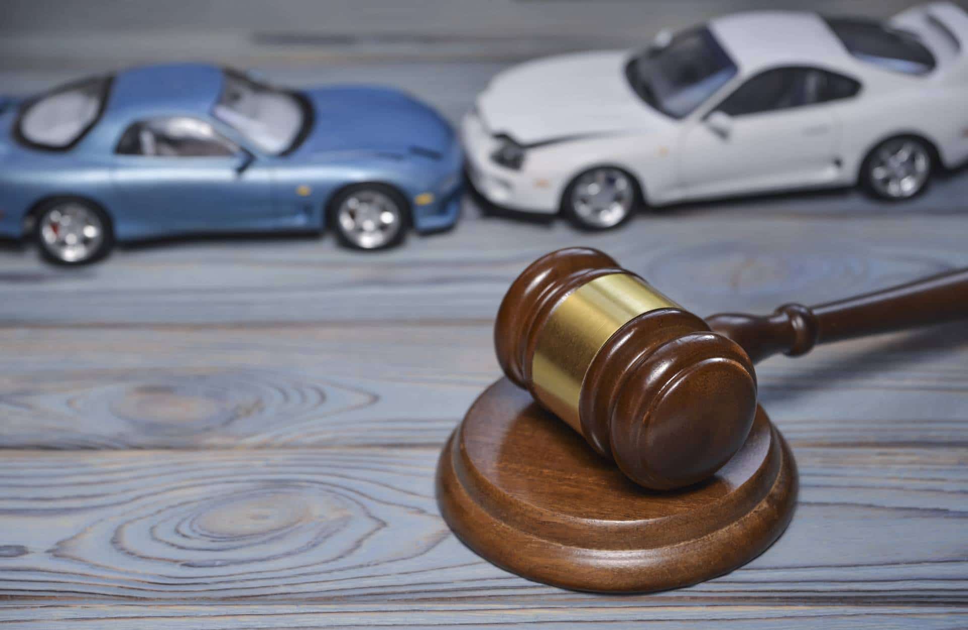 You need a qualified personal injury lawyer to fight for your compensation following an auto accident.